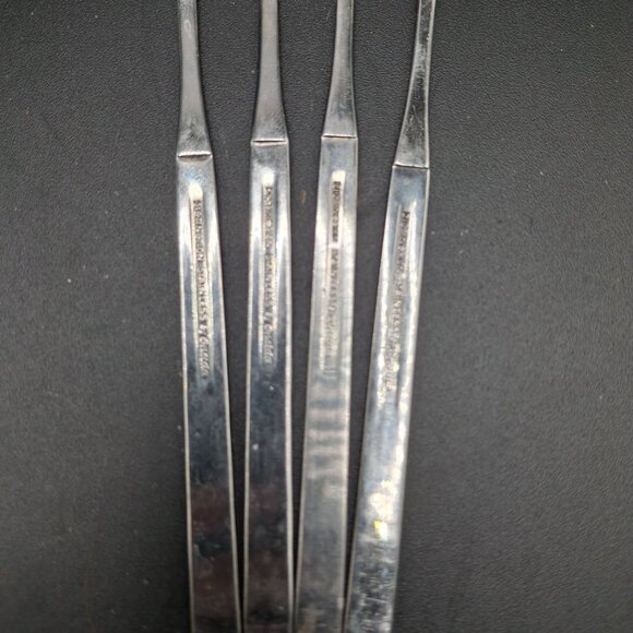 Oneida Lisbon Distinction Stainless Cocktail Forks Set Of 4 No Black Accent - Picture 6 of 6